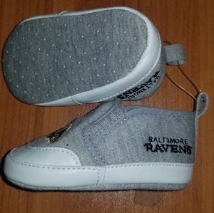 New Infant Ravens Sz 4 soft slip on shoe